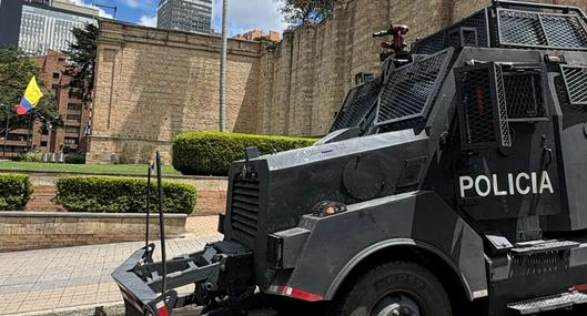 Caos (de nuevo) en Museo Nacional: Esmad empezó a despejar a manifestantes en carrera Séptima