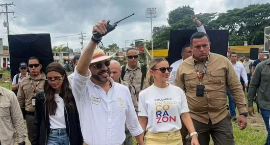 Primera dama despejó secretos detrás del radio que usa el presidente De la Espriella: "Conectado"