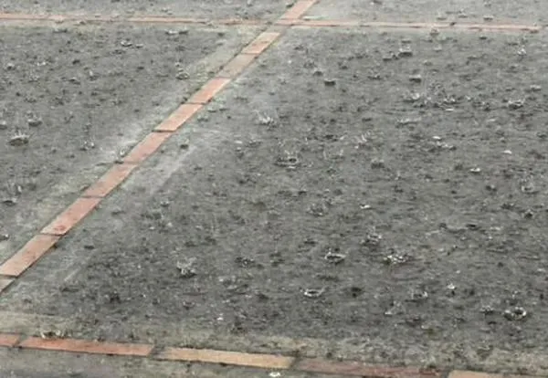 Se registran fuertes lluvias en Cali este lunes: reportan encharcamientos y congestión vehicular
