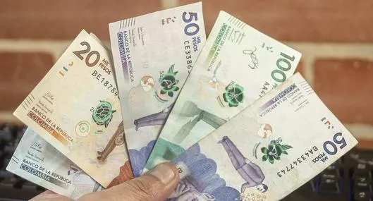 Filtran cifra del salario mínimo que pedirán las centrales obreras para 2027: es casi imposible