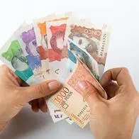 Salario mínimo de 40 % más pedirán centrales obreras para 2027 en Colombia