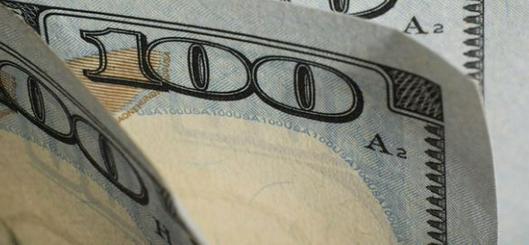 Cómo la tasa de cambio del dólar impacta el valor del peso colombiano y la economía del país