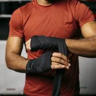 Guantes para gimnasio y pesas por $37.648: tienen 41 % de descuento