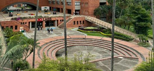La Universidad Autónoma de Occidente celebra 40 años de su programa de Comunicación Social y Periodismo con un evento sobre transformación digital y retos del sector