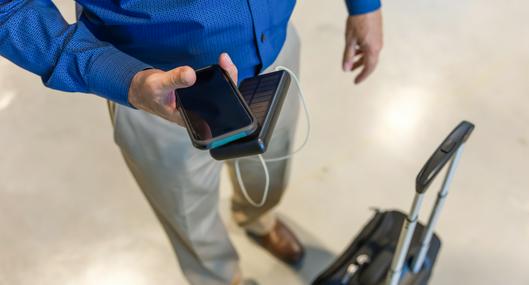 ¿Se va de viaje y teme quedarse sin batería? Esto debe revisar antes de comprar una power bank