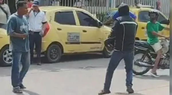 En video: discusión por una carrera de mototaxi terminó con un pasajero apuñalado en Valledupar