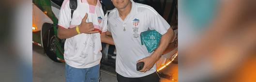 Aficionado conocido como ‘El Chankletica’ recibe apoyo y reconocimiento tras denuncia de discriminación en estadio del Junior