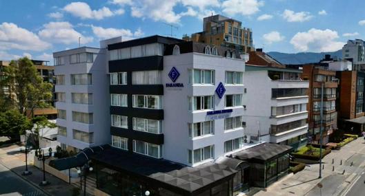 Pánico en hotel de Usaquén (Bogotá): estadounidense dice que mujeres lo drogaron y robaron en habitación