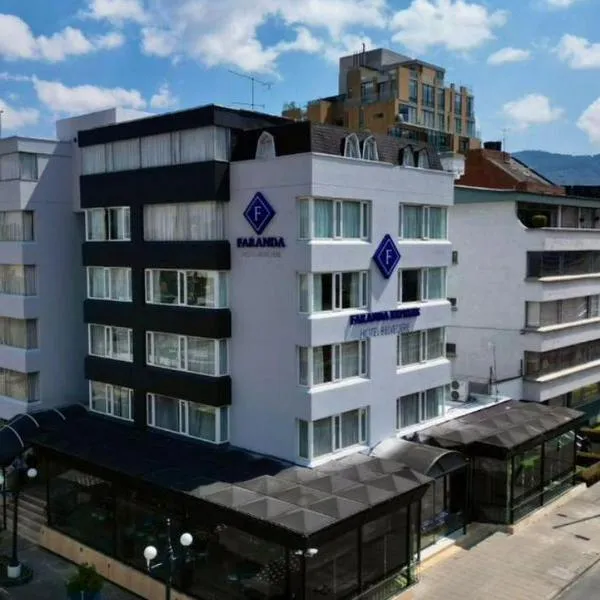 Un ciudadano estadounidense de 77 años denunció que fue drogado y robado por dos mujeres en un hotel del norte de Bogotá; el hurto asciende a 70 millones. 