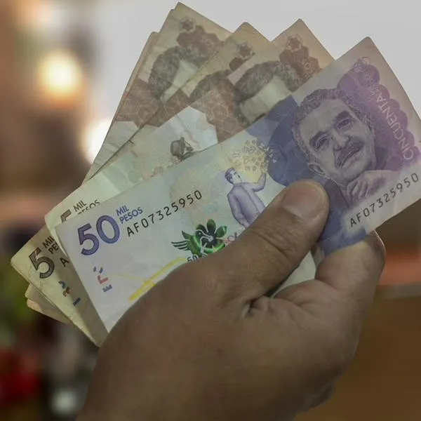 Salario mínimo en Colombia se ajustaría así: proponen un aumento del 8 %
