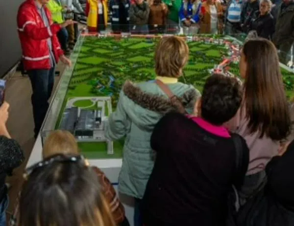 Ciudadanos que ayudaron a construir la cultura Metro visitaron el Patio Taller de Bosa 
