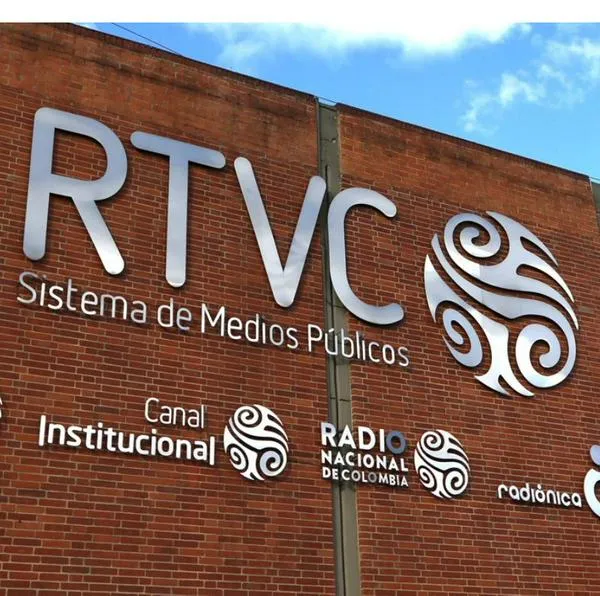 La nueva administración de RTVC detectó presuntas planillas irregulares de salud y pensión en pagos a contratistas entre 2023 y 2026; el caso fue remitido.