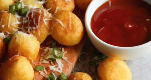 Bolitas crocantes de papa: receta tradicional latinoamericana, ingredientes clave y pasos de preparación