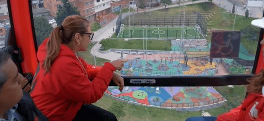 Revitalización urbana en San Cristóbal: avances en espacio público y conexión con TransMiCable en Bogotá
