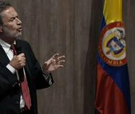 Bula renombra patio interno de la Cancillería: vuelve a llamarse Patio de los Novios
