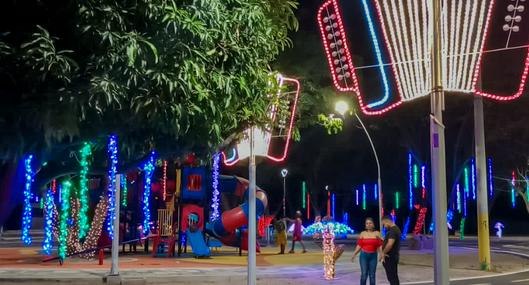 Senador Juan Espinal llama a alcaldes y empresas a reconsiderar alumbrados navideños ante crisis energética en Colombia