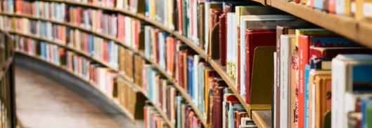 Biblioteca Álvaro Mutis de Cali realiza jornada para fortalecer la memoria y el patrimonio cultural en el barrio Doce de Octubre