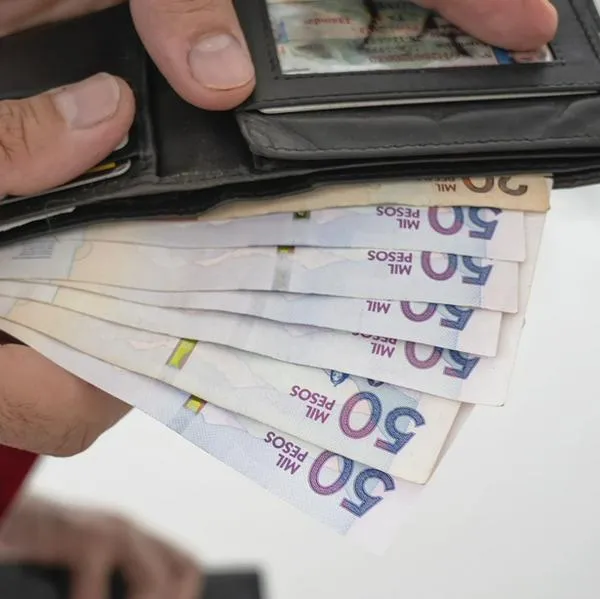 ¿Salario mínimo de $ 2.400.000 en 2027? La propuesta de subirlo $ 600.000