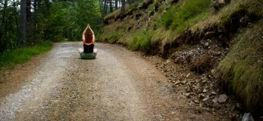 Sesiones de yoga en los Farallones de Cali ofrecen pausas conscientes y reconexión en la naturaleza