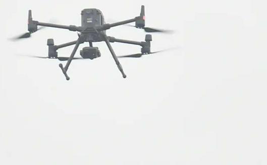 Seis policías heridos tras ataque con drones a estación de Policía en Pelaya, Cesar: autoridades investigan responsabilidades