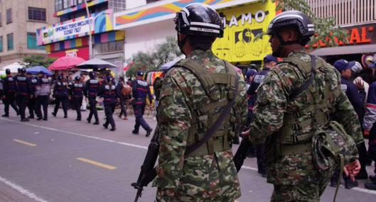 Golpe sobre la mesa en la carrera Séptima de Bogotá, desde la Plaza de Bolívar hasta la calle 26