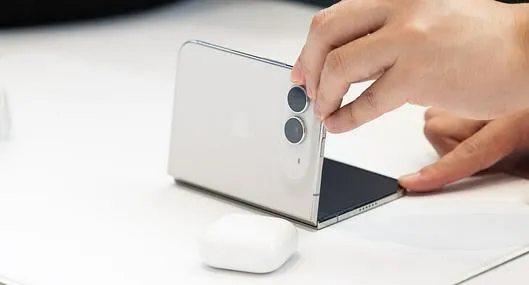 iPhone Duo