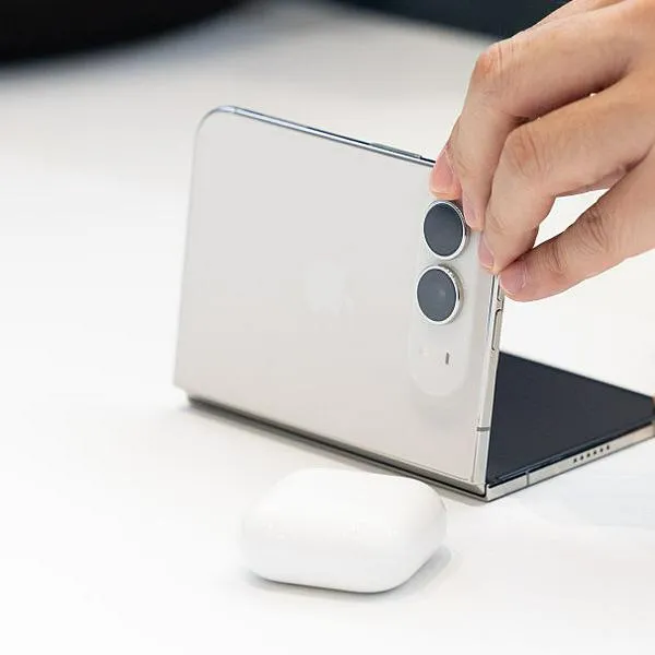 iPhone Duo