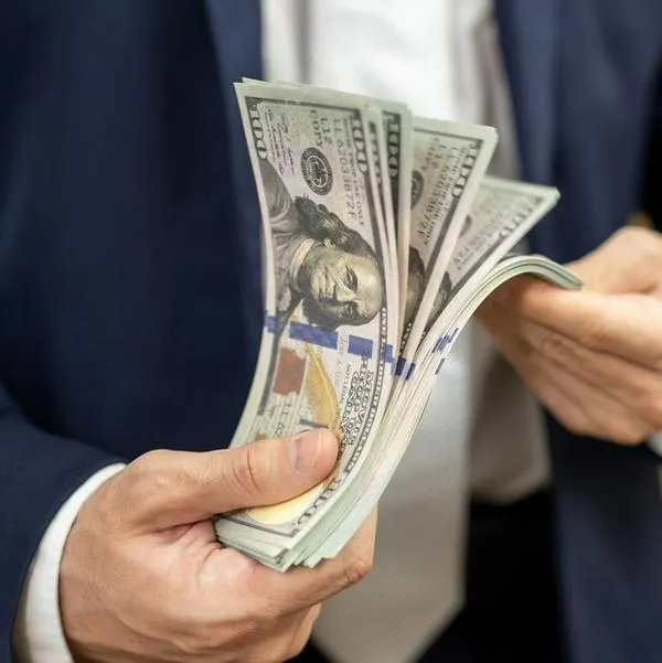 Dólar hoy subió y cerró arriba de $ 3.200: situación de Presupuesto 2027 influyó