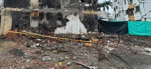 Vivienda de familia en Cali sigue sin solución tras daños graves por escombros del edificio Cantabria after terremoto del 10 de agosto