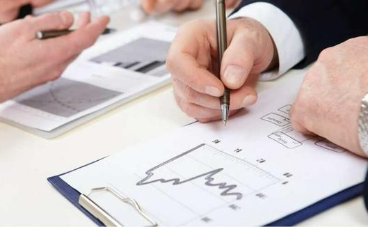 El avance de la inteligencia artificial exige modernizar la formación de contadores públicos en Colombia ante la automatización