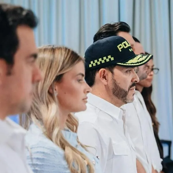 Cuántos ministros y funcionarios de De la Espriella han salido del Gobierno