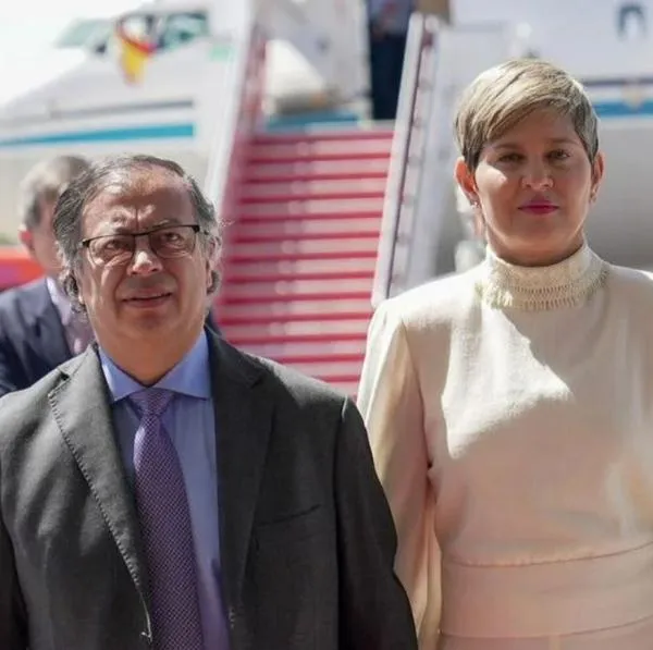 Testigos del viaje de Verónica Alcocer a Caracas en 2023, incluida la hermana de Álvaro Leyva, entregaron su versión a Fiscalía tras acusaciones de Eva Fer