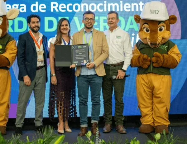 Bogotá recibe por segundo año consecutivo el Sello Verde de Verdad por su gestión ambiental en parques y escenarios 