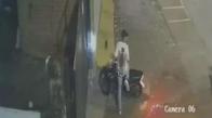 Video: Así ingresaron a un parqueadero la moto que le robaron a una mujer en Valledupar; luego se negaron a devolverla