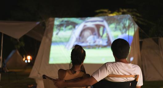 Quería tener cine en casa y terminé comparando estos tres proyectores, ¿cuál será el mejor?