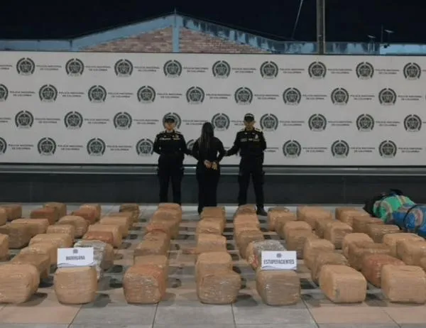Golpe al tráfico de drogas en Bogotá: cayeron más de 700 kg de marihuana en una grúa 