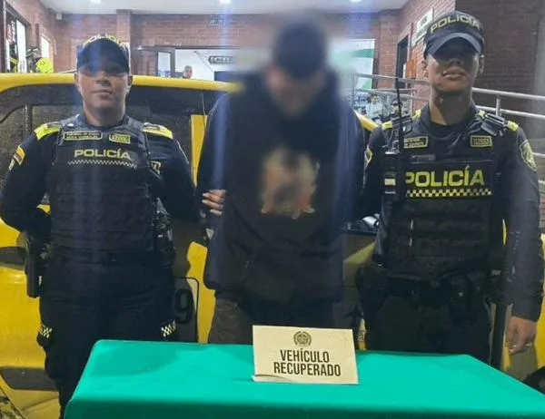 Un hombre robó un taxi, pero las cámaras del C4 le siguieron el rastro y terminó capturado 