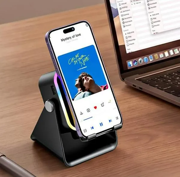 ¿Vale la pena comprar un altavoz con soporte para celular y carga? Precio y más
