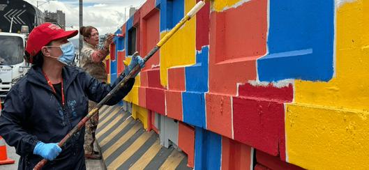 Bogotá transforma bajopuentes en espacios públicos seguros y útiles con la estrategia ‘Puentes que Unen’