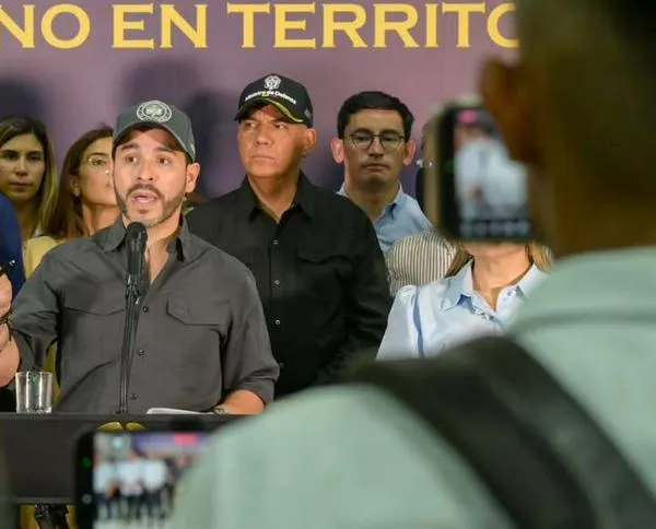 De la Espriella respondió a críticas por gestión tras terremoto: “la reconstrucción comenzó”