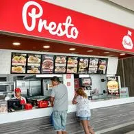 Colombia, Cartagena, Centro Commercial Nao, Presto hamburger restaurant. (Photo by Jeffrey Greenberg/Universal Images Group via Getty Images)