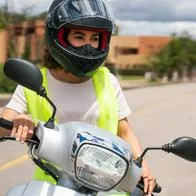 ¿Dónde habrá curso gratuito de conducción para mujeres motociclistas en Bogotá