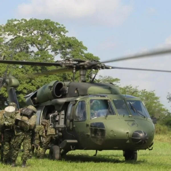 Un soldado sobreviviente del accidente de un Black Hawk en Inzá, Cauca, relató los dos días de supervivencia en páramo y la ayuda mutua entre tripulantes.