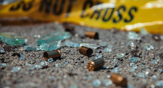 Pánico en afueras de París por tiroteo que dejó un muerto y 4 heridos: una niña sufrió ocho impactos