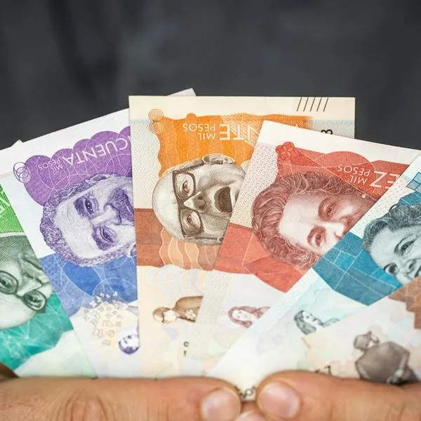 ¿Salario mínimo en Colombia llegaría a $ 1.856.000 en 2027? Cifra asombra