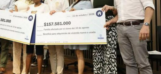 Alcaldía de Cali y Gobierno nacional entregan bonos de vivienda y apoyos económicos a familias afectadas por el terremoto