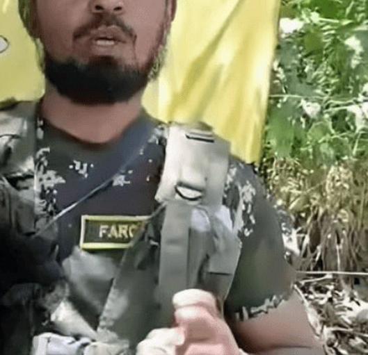 Alias ‘Mocho Olmedo’, líder del Frente 33 de las disidencias FARC, es extraditado a EE. UU. tras aval judicial en Colombia