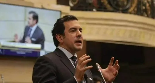 Surge otra versión sobre por qué habría salido Rodrigo Lara del Gobierno; su esposa explicó