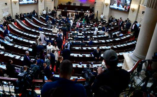 Alejandro Ordóñez asume el Ministerio del Interior: reacciones en el Congreso y retos legislativos tras el cambio de dirección