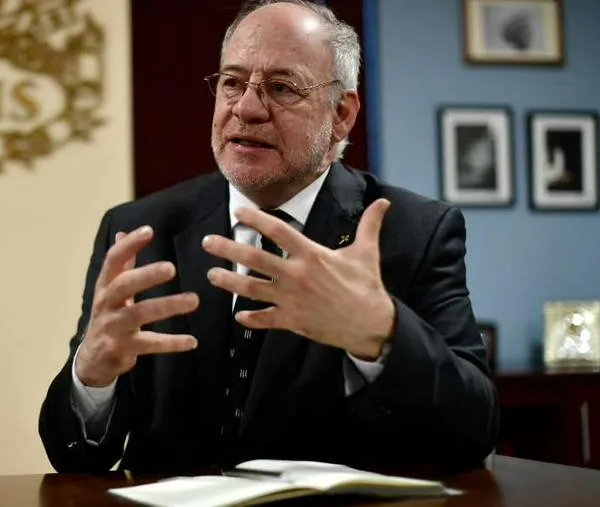 Rector de la Javeriana representará universidades privadas ante Consejo Nacional de Ciencia